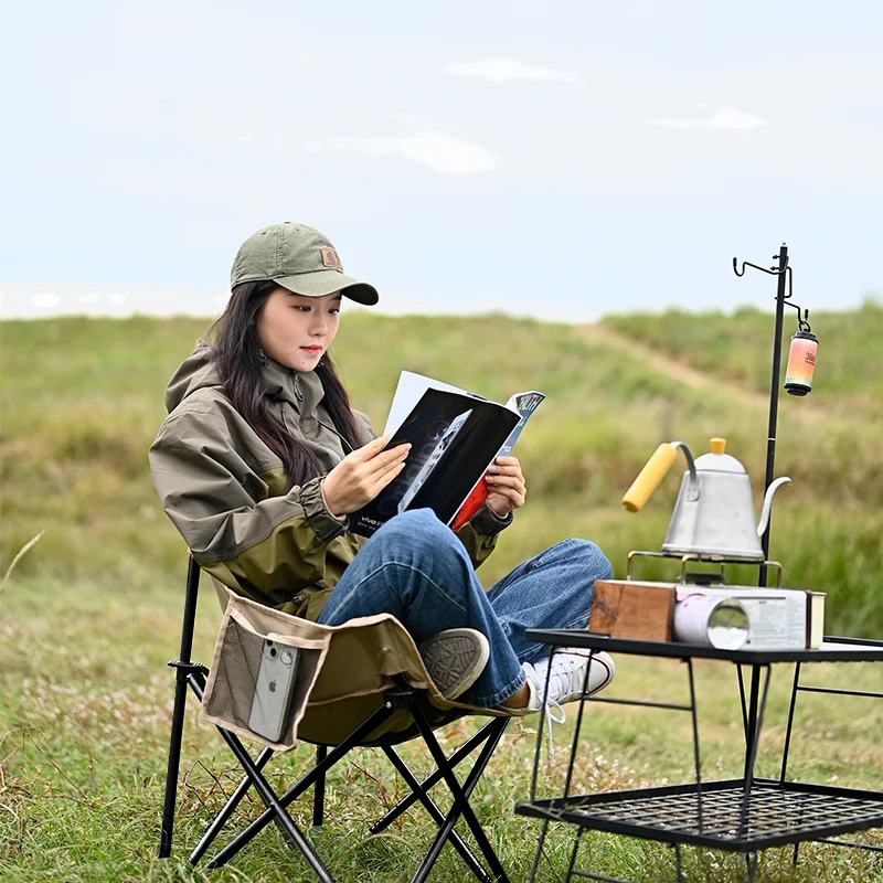 Portable Folding Camping Moon  - Fishing Backpack のレビューと価格